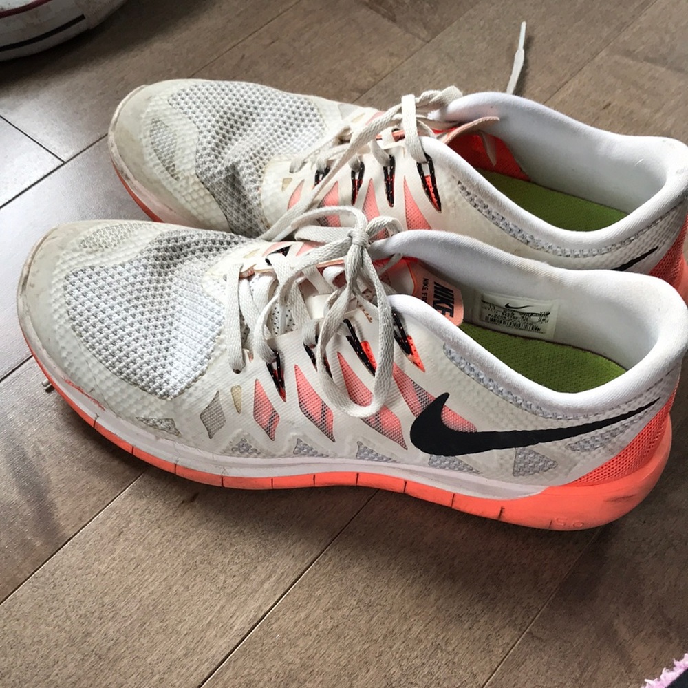 Nike free runs 5.0